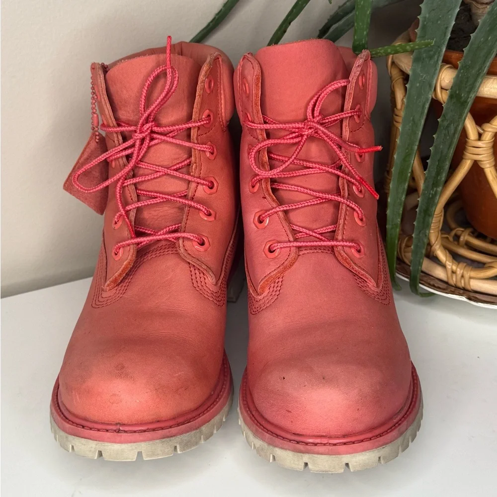 Timberland Women’s 6-Inch Premium Waterproof Boots Pink Leather PrimaLoft Size 9 - Picture 3 of 14
